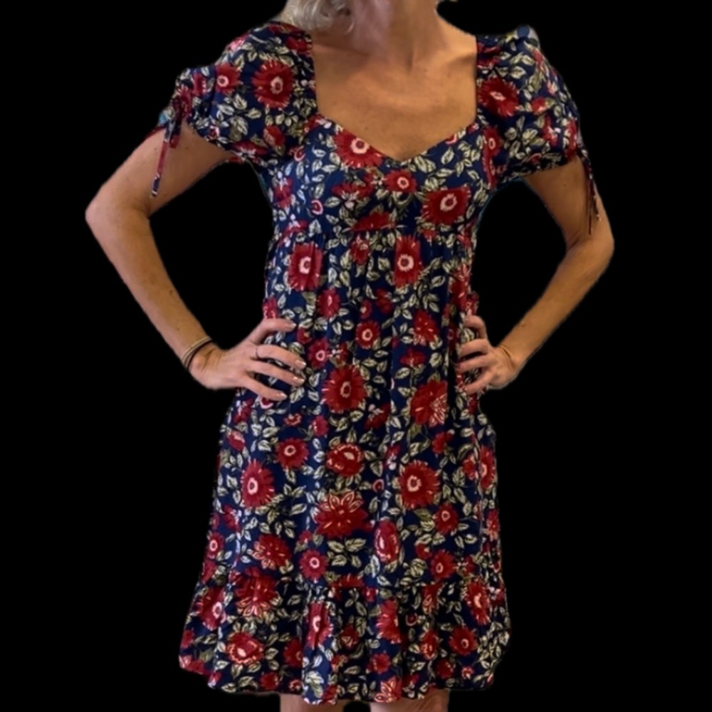 Blu Pepper Dress Medium NWT $25